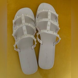NEW Bamboo Jelly Sandals with Studs, white, size 10